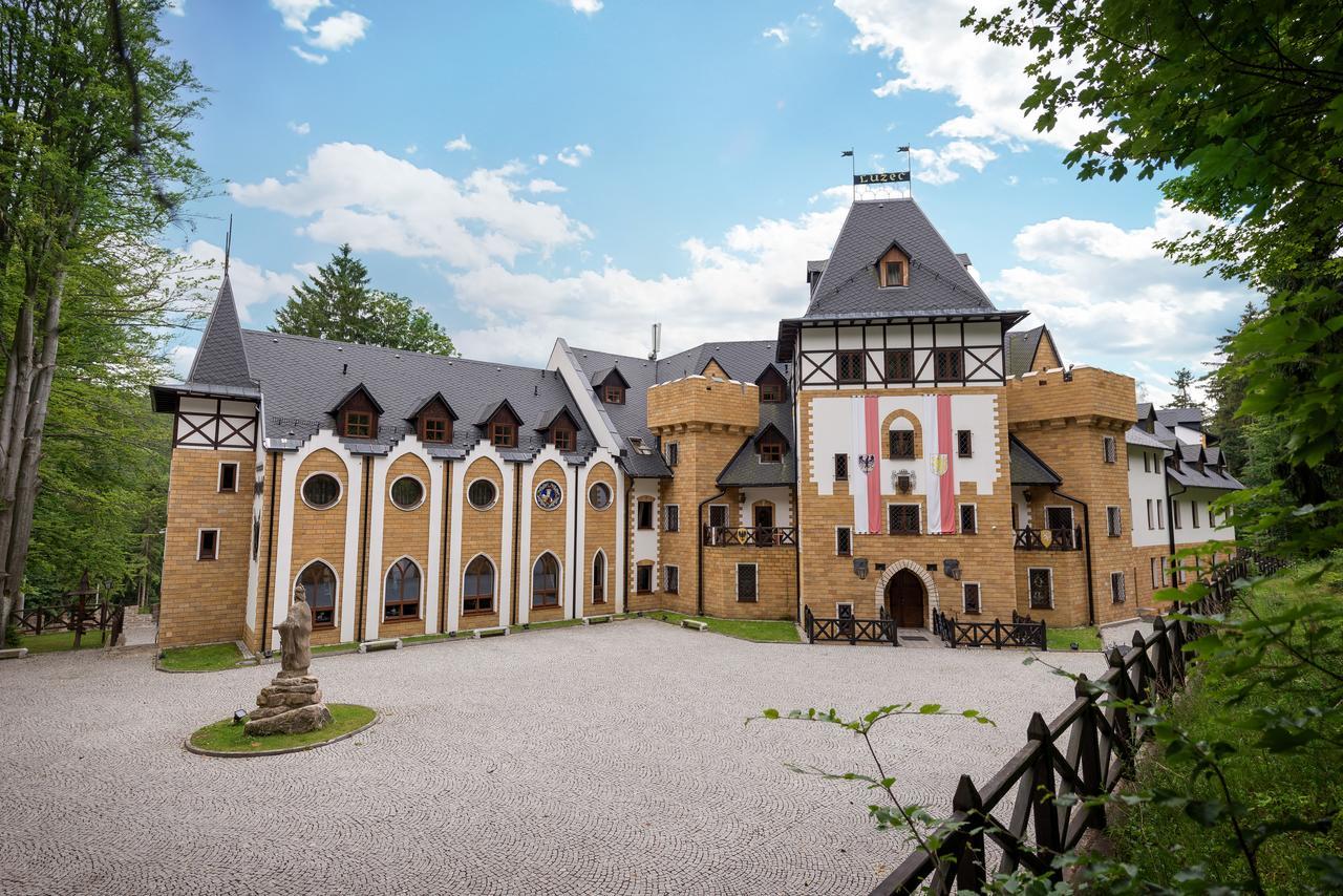 Zámek Lužec Spa&Wellness Resort KLV Exterior foto